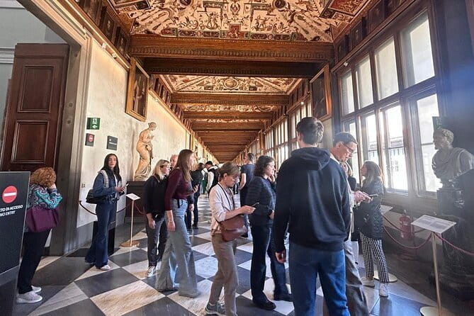 Florence Evening Walking Tour: Stories of Power, Love & Betrayal - Uffizi and Ponte Vecchio: art fame with a shadow side