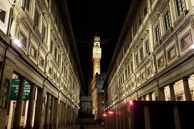 Florence Evening Walking Tour: Stories of Power, Love & Betrayal - Pitti power and Bianca Cappello’s tragic love
