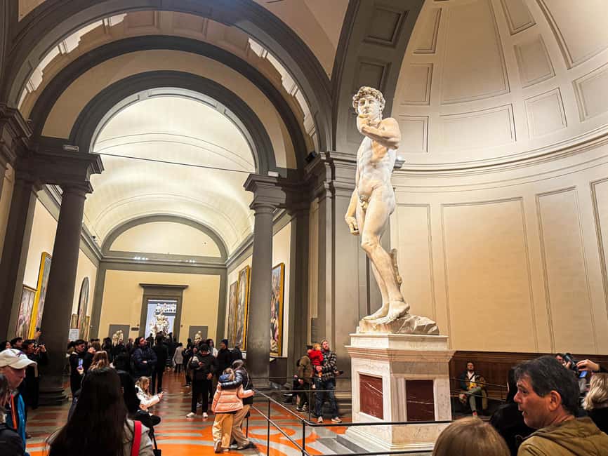 Florence: Exclusive Evening Tour of Michelangelo's David - The One-Hour Guided Loop: David, Prisoners, and Plaster Casts