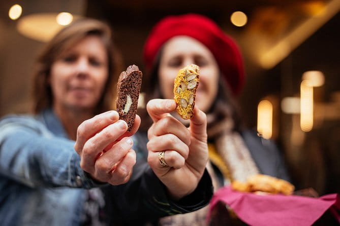 Florence Exclusive PRIVATE Food Tour with 6 or 10 Tastings - Ponte Vecchio and Piazza della Signoria: Big Sights, Quick Context