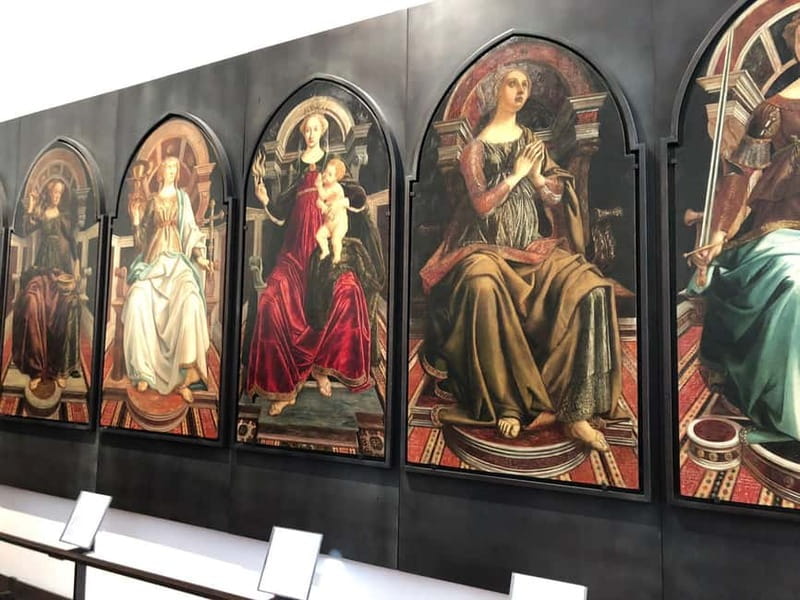 Florence: Exclusive Uffizi Semi-Private Tour, Max 6 People - Medici connections: the story the paintings are trying to tell you