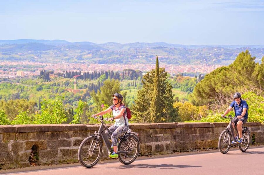 Florence: Fiesole E-Bike Tour with Olive Oil Tasting - Meeting at Ciaoflorence and Getting Comfortable on the Bike