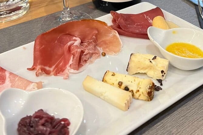 Florence Food Tour with Truffle Pasta, Steak & Free Flowing Wine - Getting Started at Torre dei Belfredelli, Before the 5:00 pm Rush