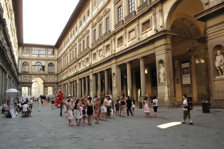 Florence: Full-Day Tour with Uffizi and Accademia Gallery - Key highlights you will feel in the day