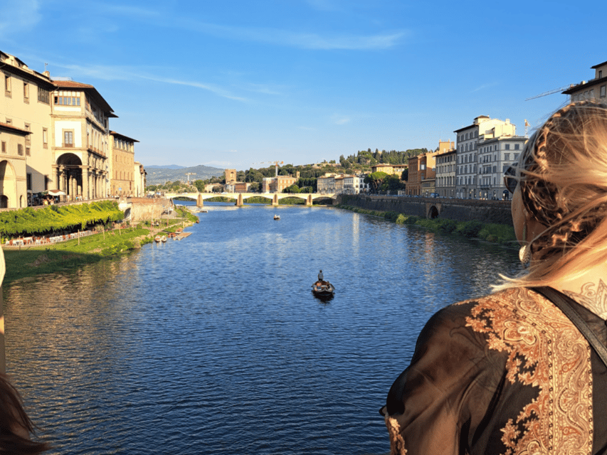 Florence: Guided Gondola Boat Tour with a Glass of Wine - Should you book this Florence Arno gondola tour?