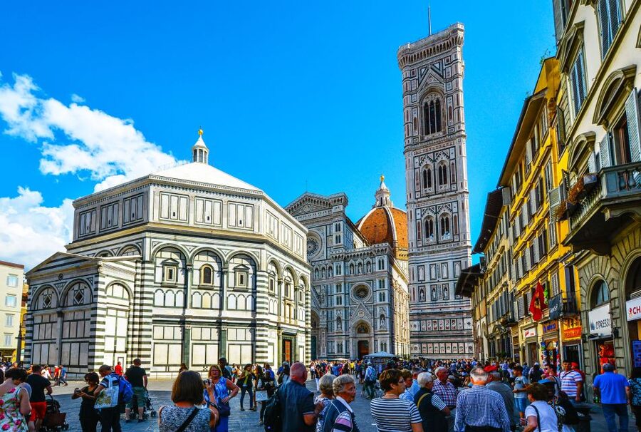 Florence: Guided Walking Tour with Fiorentina Steak Dinner - Florentine steak dinner in a trattoria: what you’re buying and what to watch