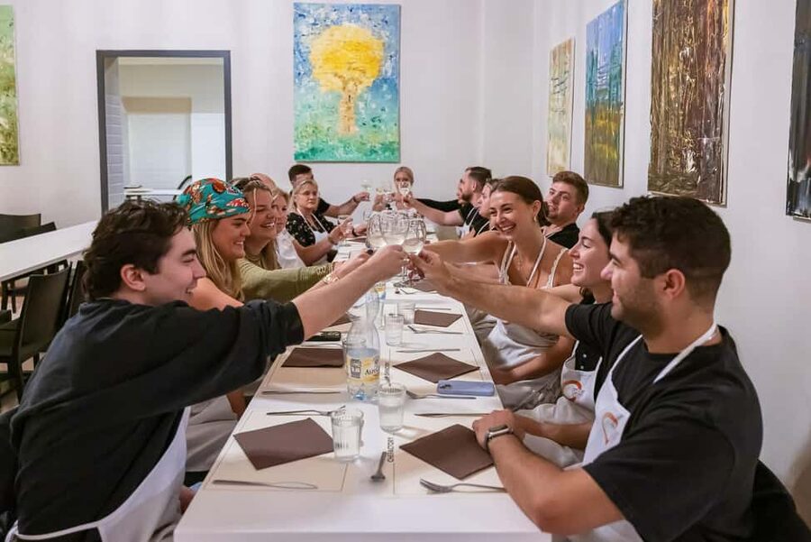 Florence: Handmade Pasta & Dessert Class with Unlimited Wine - Chef-Led Small Group: Why the Class Feels Personal