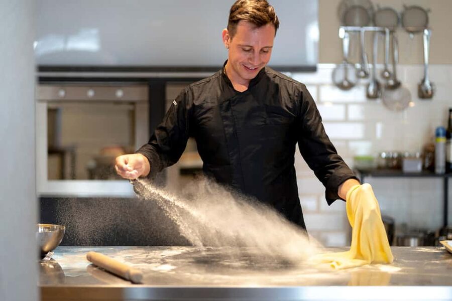 Florence: Highlights Cooking Class with Italian Pastas - Morning vs. Afternoon: Ravioli, Gnocchi, Ragù, and Sauce School