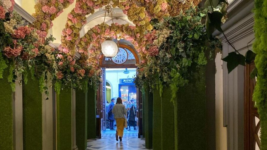Florence historical centre and legends tour for small groups - Small Group Format That Makes the Tour Work