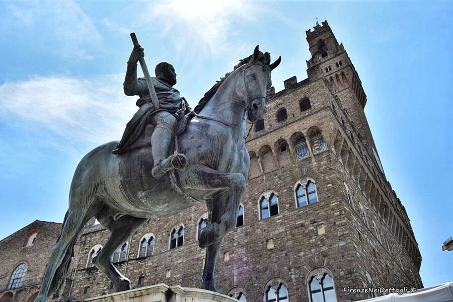 Florence: Inferno Private Walking Tour - Torre di Badia and the Dante Society: quick stops with big meaning