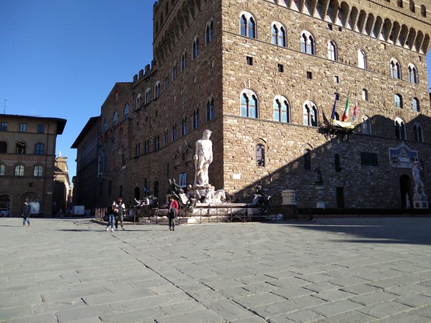 Florence: LGBTQ Renaissance Walking Tour with Mila - Key things to know before you go