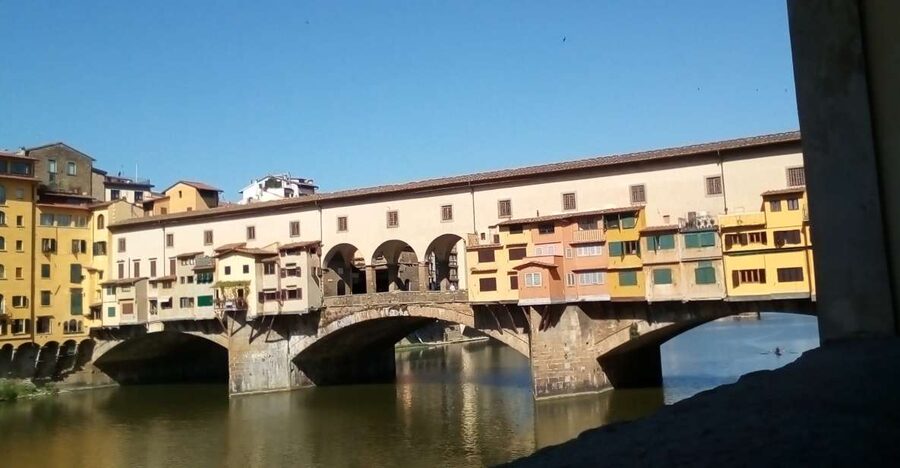 Florence: LGBTQ Renaissance Walking Tour with Mila - Piazza della Repubblica: punishments, fines, and how laws shift