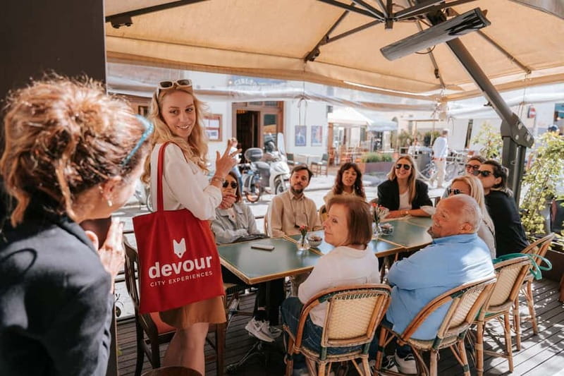 Florence: Local Food, Wine & Market Walking Tour - The first tasting: espresso at a classic café