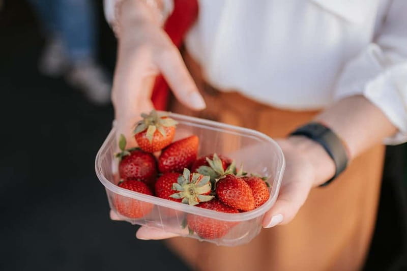 Florence: Local Food, Wine & Market Walking Tour - A guided walk break with scenic views, then more savory bites