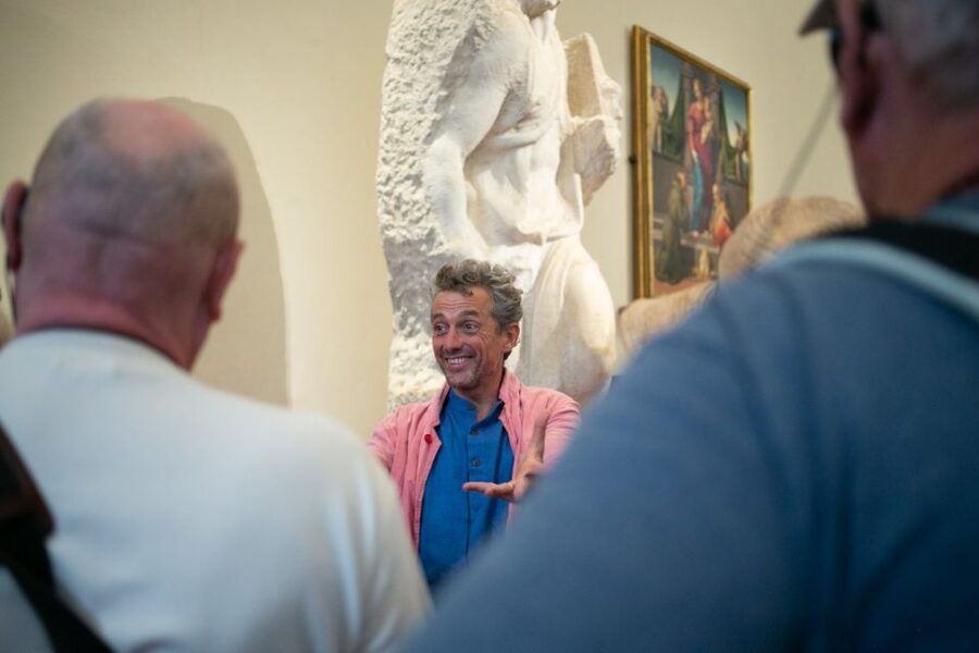 Florence: Michelangelo's David and Accademia Gallery Tour - Who should book this David and Prisoners tour