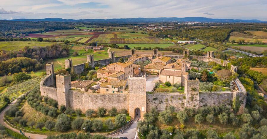 Florence: Monteriggioni & Val d'Orcia Optional Wine Tasting - Monteriggioni’s walls: what 80 minutes feels like in practice
