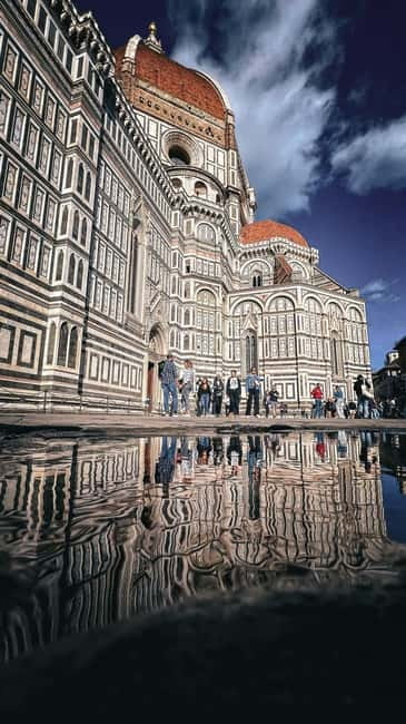 Florence Must-See Squares Walking Tour with Vincenzo - Piazza Santa Maria Novella: Leon Battista Alberti’s facade and the square’s older rituals