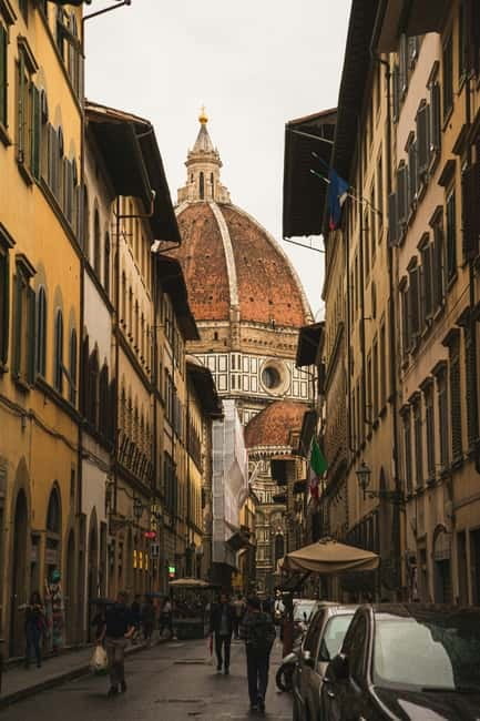 Florence Must-See Squares Walking Tour with Vincenzo - Piazza della Signoria and Palazzo Vecchio: Florence’s power center, with David and Neptune