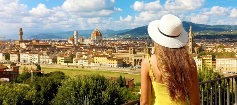 Florence: Old Town Family Tour with Optional Da Vinci Museum - Duomo time at Piazza del Duomo, what you do and what’s limited