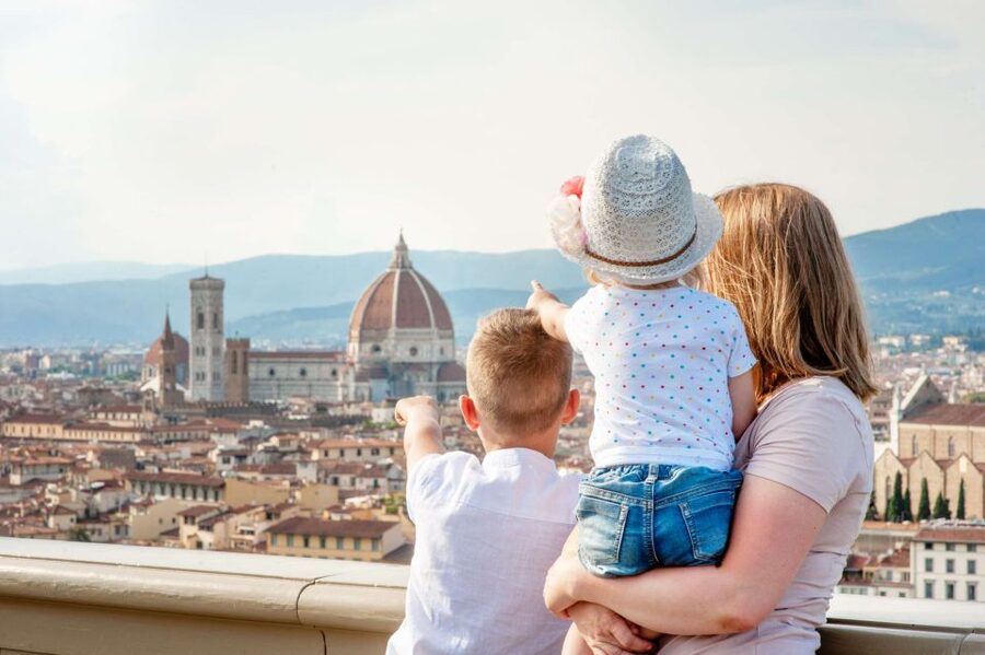 Florence: Old Town Family Tour with Optional Da Vinci Museum - Porcellino boar legend, Neptune’s Fountain, and the plaza energy