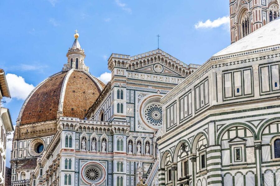 Florence: Old Town Family Tour with Optional Da Vinci Museum - Who this tour fits best (and who might feel cramped)