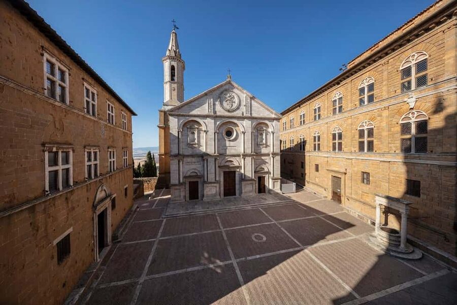 Florence: Orcia Valley, Montalcino, Pienza with Lunch & Wine - Getting the timing right: bus rides, walking, and how not to rush