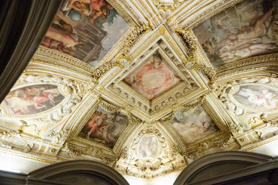 Florence: Palazzo Vecchio Entrance Ticket & Audioguide - Audioguide vs. Tablet Multimedia: What You Should Expect Inside