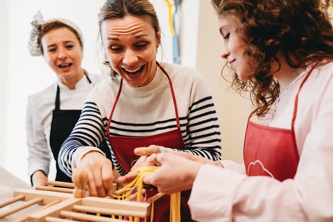Florence: Pasta Cooking Class with Unlimited Wine - Who This Tour Fits Best (and Who Might Want a Different Format)