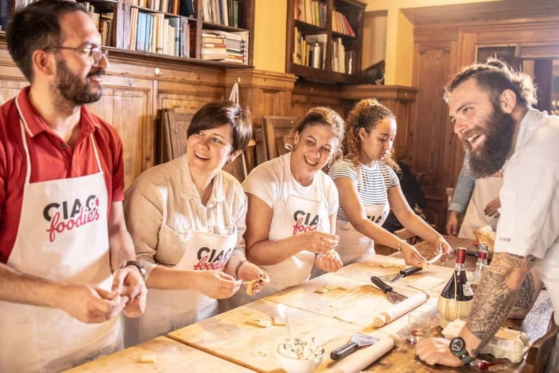 Florence: Pasta & Tiramisu Class with Unlimited Wine - Where this Florence cooking class wins: market to meal in one smooth loop