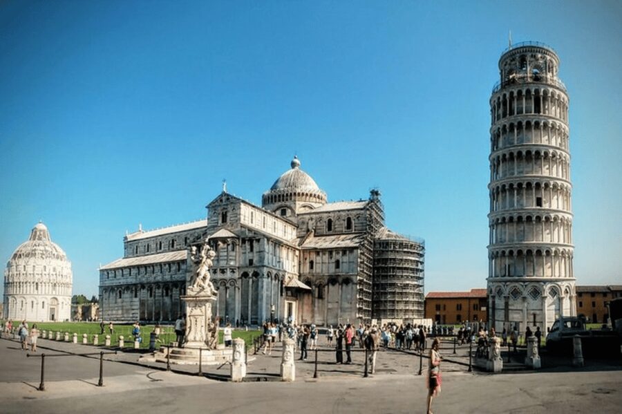 Florence: Pisa and Lucca Private Day Trip - Pisa: Piazza dei Miracoli time, plus the 20 EUR Leaning Tower fee