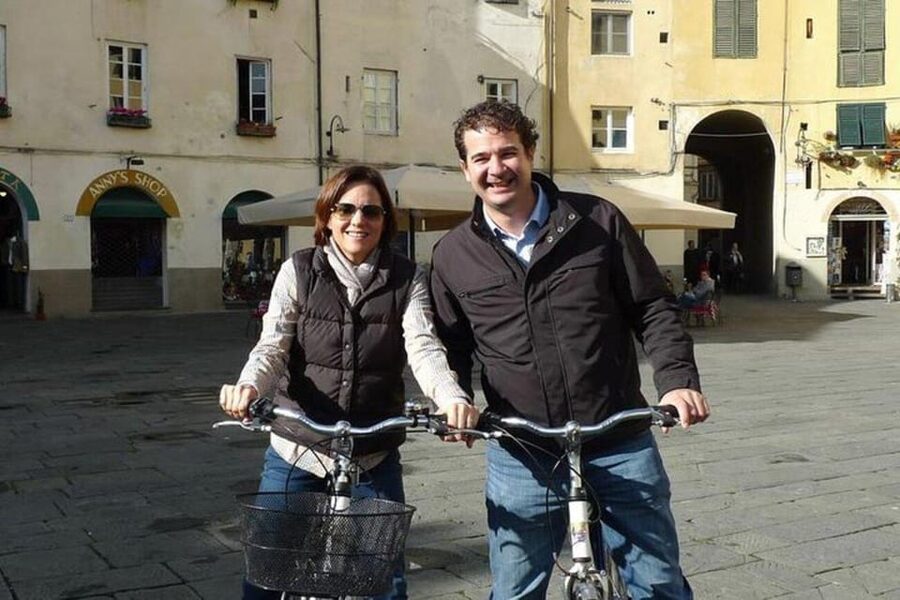 Florence: Pisa and Lucca Private Day Trip - The ride from Florence: air-conditioned comfort and live commentary