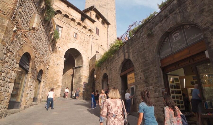 Florence: Pisa, Siena, S. Gimignano, Chianti Wine & Lunch - Who This Tour Suits Best, and Who Should Rethink It