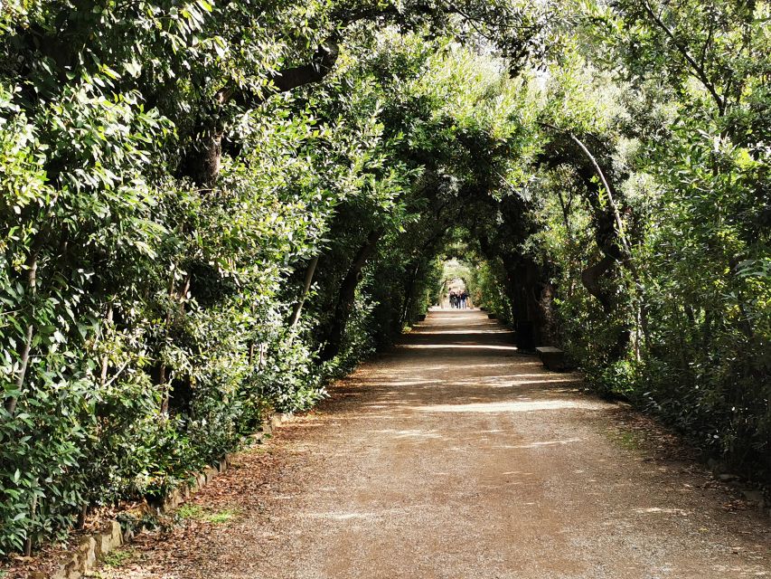 Florence: Pitti Palace, Boboli Garden, Palatine Gallery Tour - Furniture and ornament: the details that most people skip