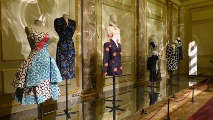 Florence: Pitti Palace Small Group Tour - Language options and what that means for your comfort