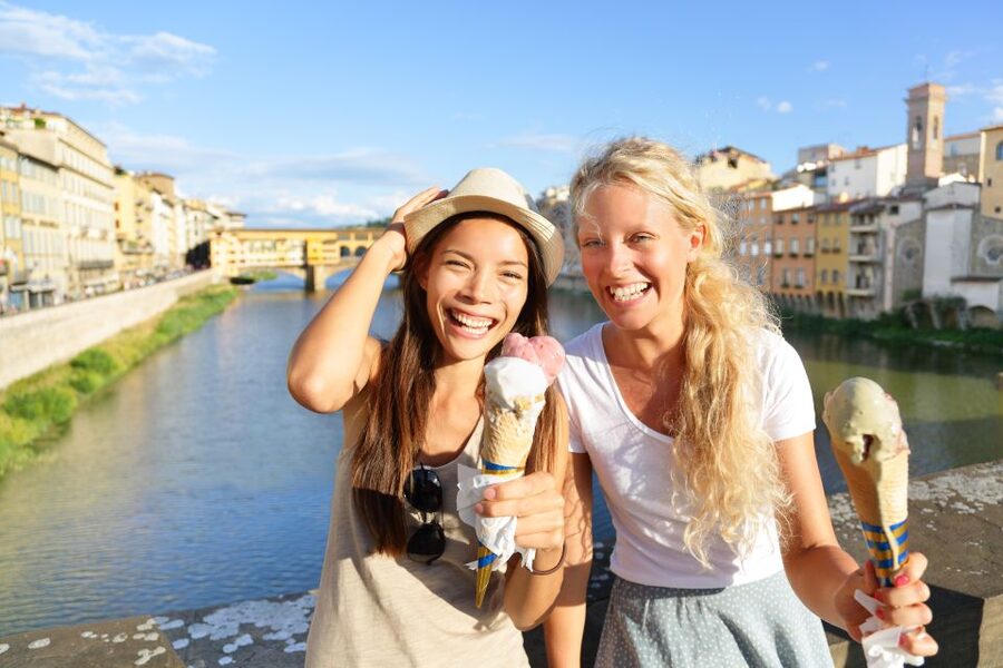 Florence: Pizza and Gelato Class at a Tuscan Farmhouse - Pizza in the wood oven: dough, toppings, and what chefs actually teach