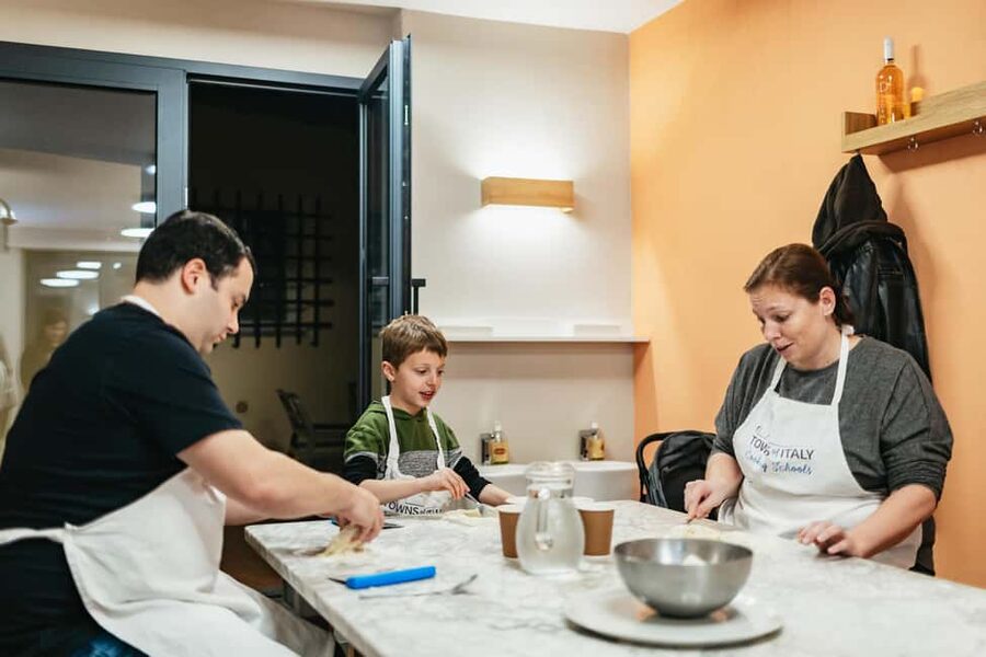 Florence: Pizza and Gelato Preparation Class - What Makes the Teaching Style So Loved