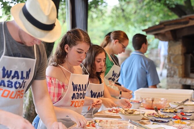 Florence Pizza or Pasta Class with Gelato Making at a Tuscan Farm - The warm-up: focaccia first, Chianti alongside it