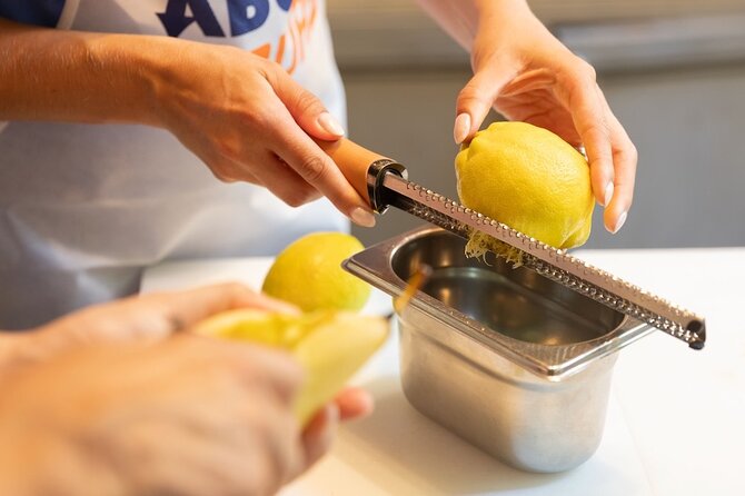 Florence Pizza or Pasta Class with Gelato Making at a Tuscan Farm - Gelato making: creamy dessert plus mix-and-match toppings