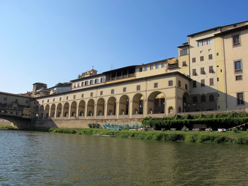 Florence: Ponte Vecchio Rafting Experience with Aperitif - Ponte Vecchio From Under the Arches: The Florence Moment