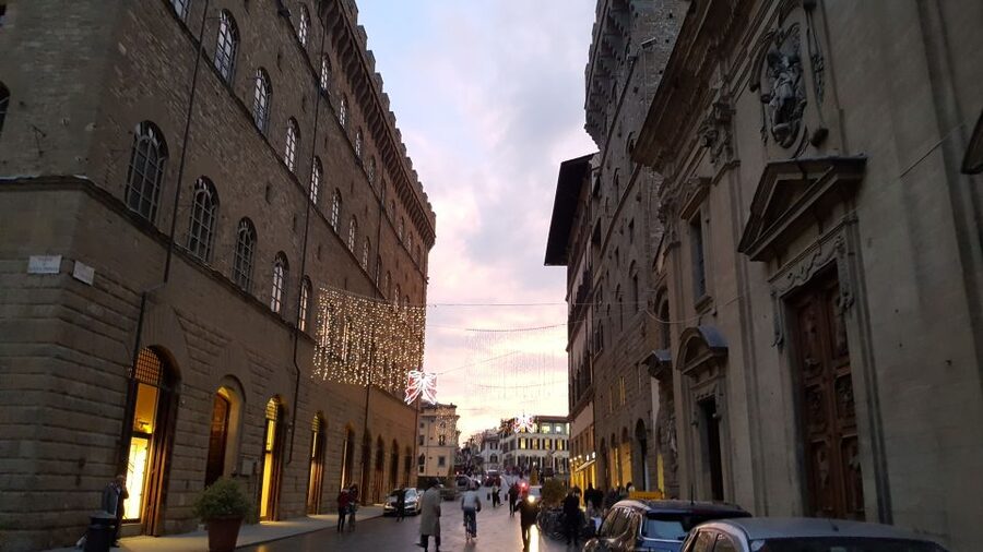 Florence: Private 4-Hour Walking Tour with Eugenia Gasheeva - Key things you will enjoy