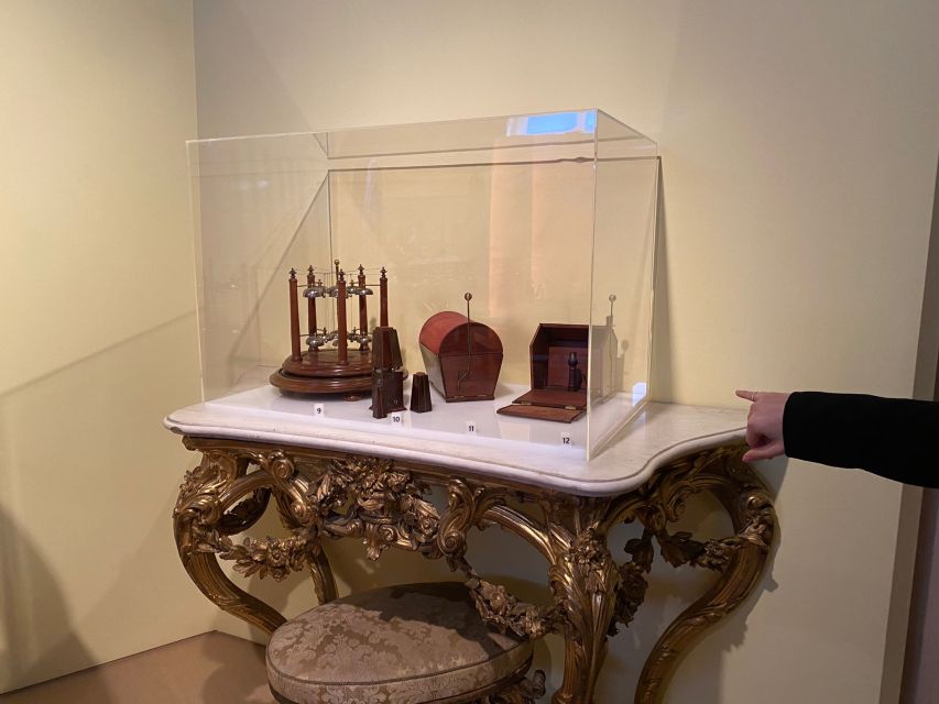 Florence: Private Astronomical Tour of the Museo Galileo - Getting the most from the 1.5 hours: choose your science level