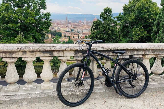 Florence: Private Bike Tour - Ponte alle Grazie photo moment, then the climb toward panoramas