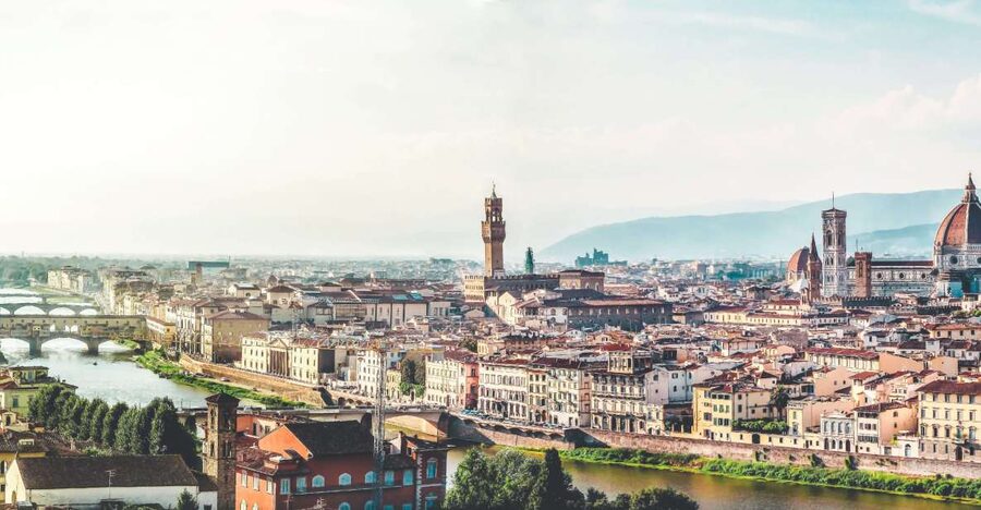 Florence: Private Customized Walking Tour with a Local Guide - Your first lesson in Florence: where you’ll actually eat and shop