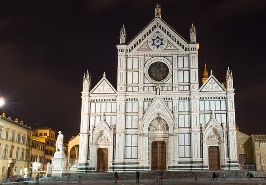 Florence: Private E-Bike Night Tour & Piazzale Michelangelo - Repubblica Square Finale: Where the Ride Lands