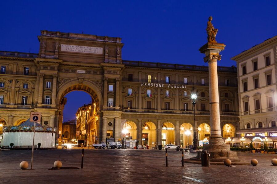 Florence: Private E-Bike Night Tour & Piazzale Michelangelo - Piazzale Michelangelo After Dark: Views and Photo Stops