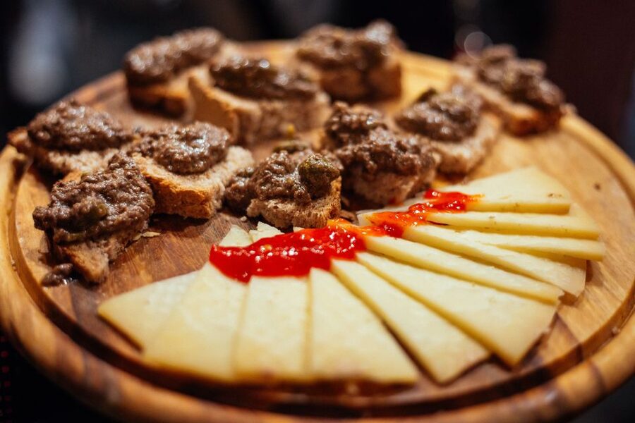 Florence: Private Food Tour – 10 Tastings with Locals - Private group energy: guide personality is part of the value