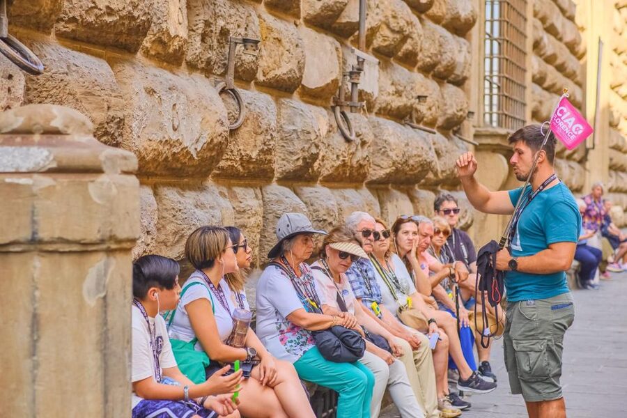 Florence: Private Guided Walking Tour - Ponte Vecchio to Pitti Palace: The Stops That Make the City Feel Connected