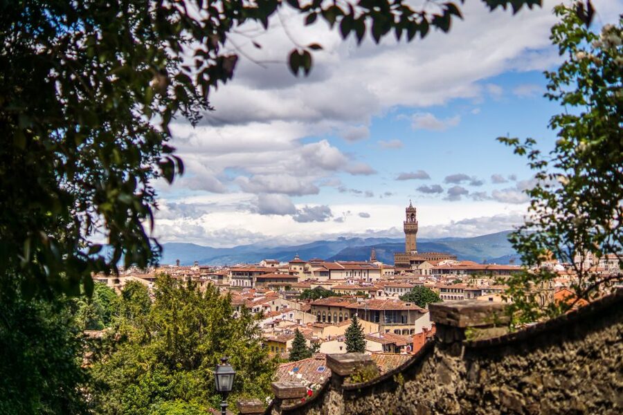 Florence: Private Photo Walking Tour - Key things you will notice right away