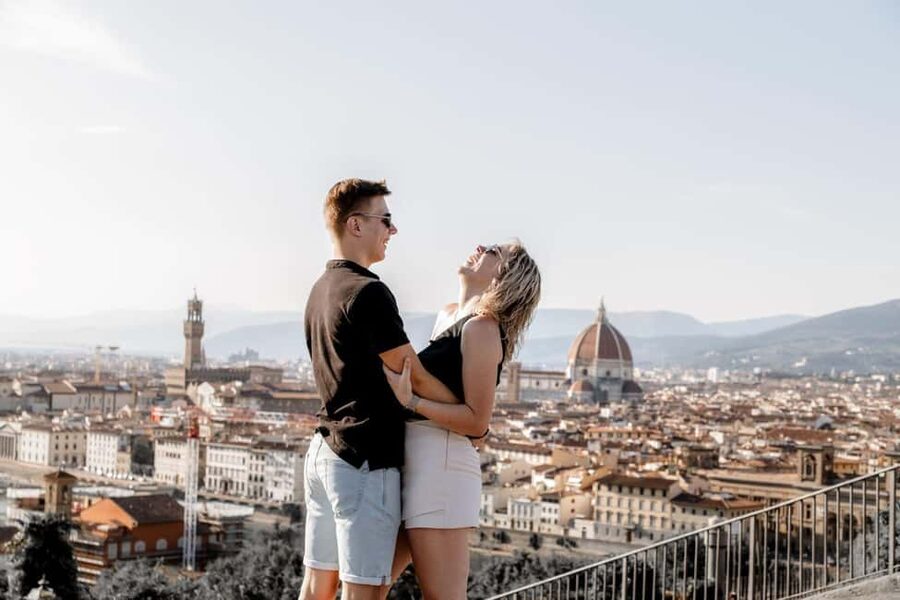 Florence: Private Photoshoot at Piazzale Michelangelo - Who this private photoshoot is best for