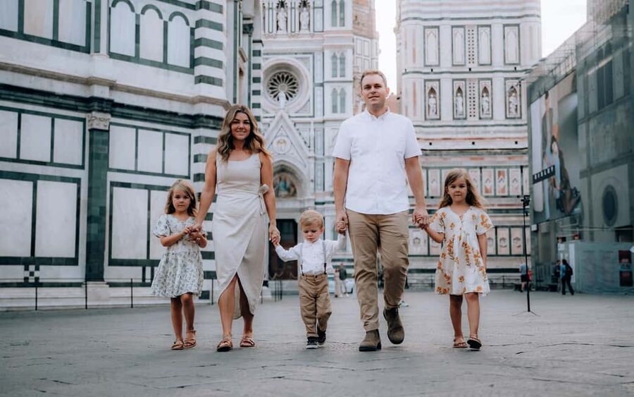 Florence Private Professional Photoshoot - The core Florence route: Duomo to Ponte Vecchio in 1.5 hours